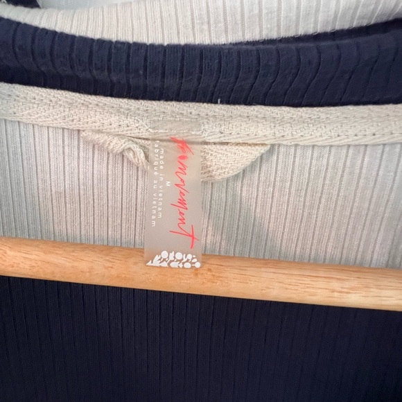 Free People Movement Striped Half Zip in M - Picture 4 of 4